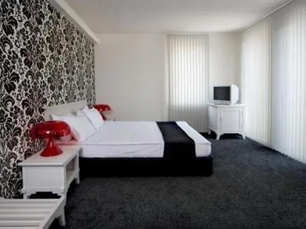 Hotel Studio Hotel 3*